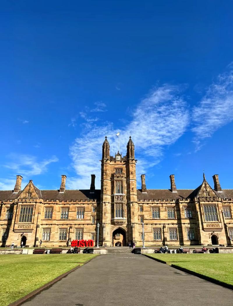 洛约拉马利蒙特大学